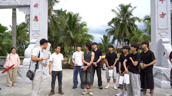 海南文笔峰 | 南溟福地迎远客！韩国跆拳道少年团访文笔峰。王克民以“东方哲思”对话韩国跆拳道少年团